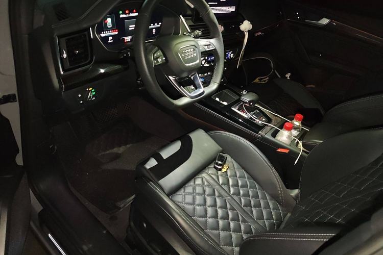 Used Audi Q5L Sportback 2022 40 TFSI Luxury Model Interior 3