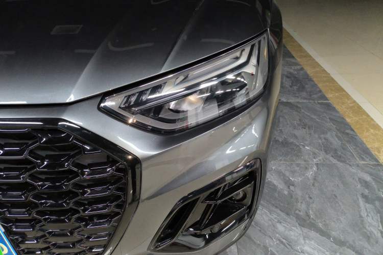 Used Audi Q5L Sportback 2022 Updated 40 TFSI Luxury Edition Left Front Headlight