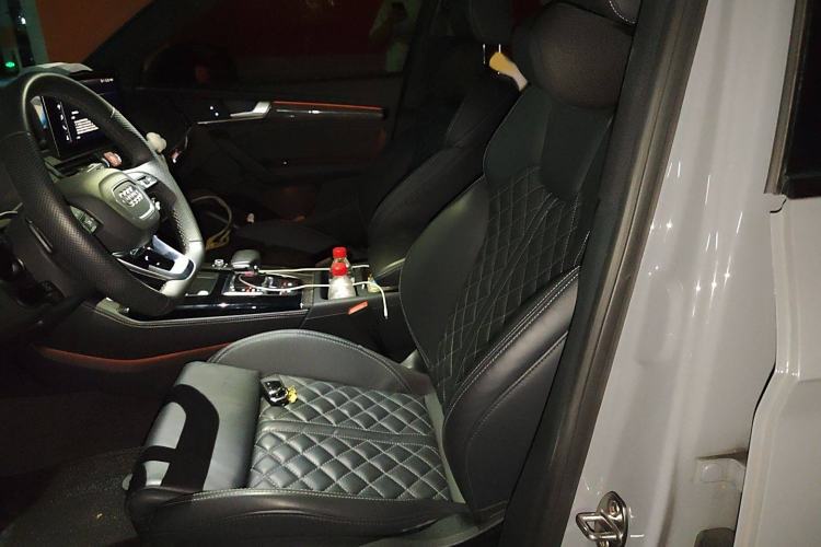 Used Audi Q5L Sportback 2022 40 TFSI Luxury Model Left Front Seat