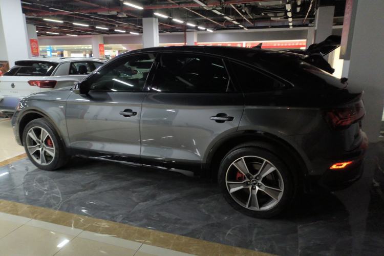 Used Audi Q5L Sportback 2022 Updated 40 TFSI Luxury Edition Left Side