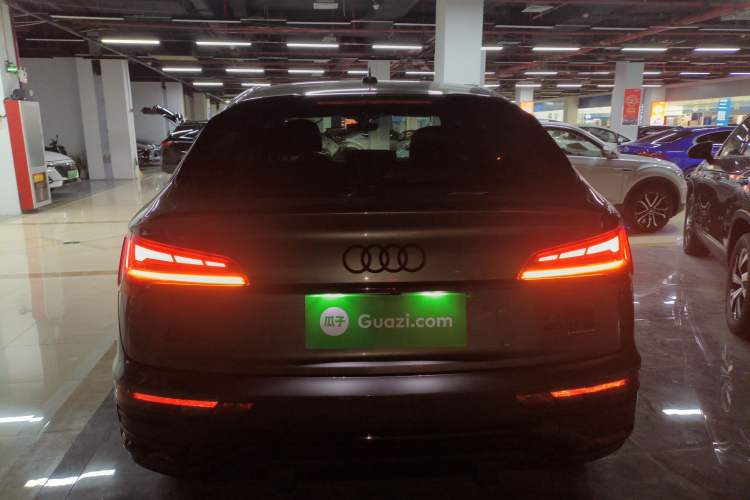Used Audi Q5L Sportback 2022 Updated 40 TFSI Luxury Edition Rear
