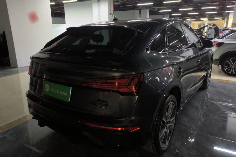 Used Audi Q5L Sportback 2022 Updated 40 TFSI Luxury Edition Rear Right 45 Deg
