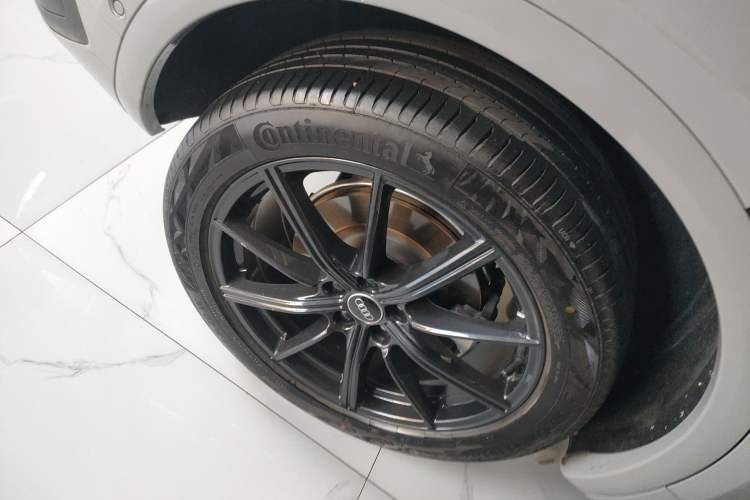 Used Audi Q5L Sportback 2022 40 TFSI Luxury Model Right Rear Wheel Hub