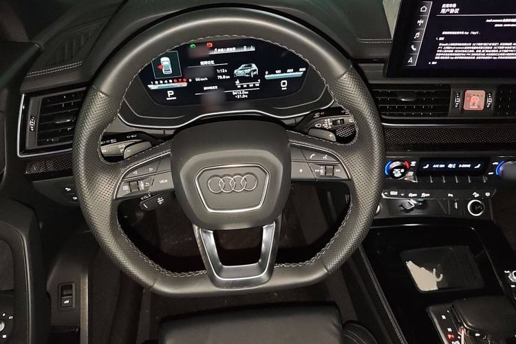 Used Audi Q5L Sportback 2022 40 TFSI Luxury Model Steering Wheel