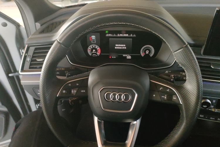 Used Audi Q5L Sportback 2022 40 TFSI Luxury Model Steering Wheel