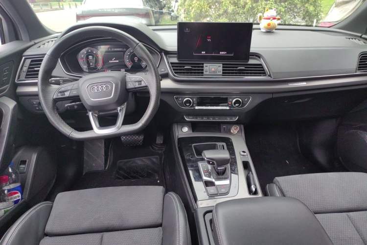 Used Audi Q5L Sportback 2022 40 TFSI Luxury Model Center Console