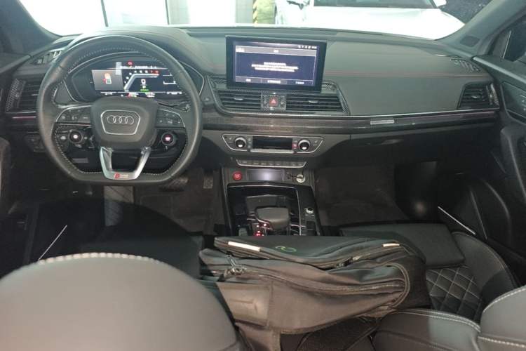 Used Audi Q5L Sportback 2022 45 TFSI Prestige Edition Center Console