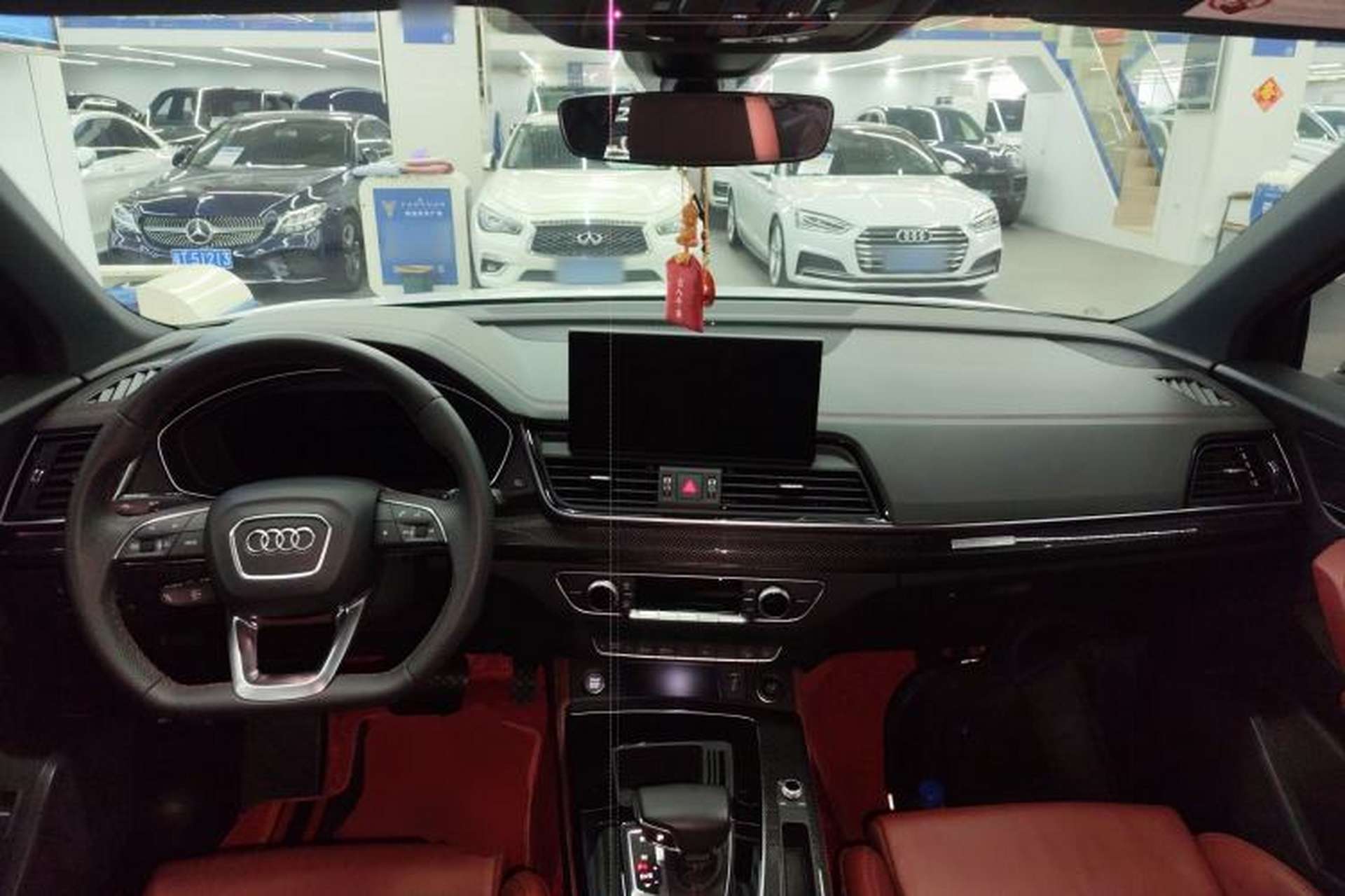 Used Audi Q5L Sportback 2022 40 TFSI Fashion Model Center Console