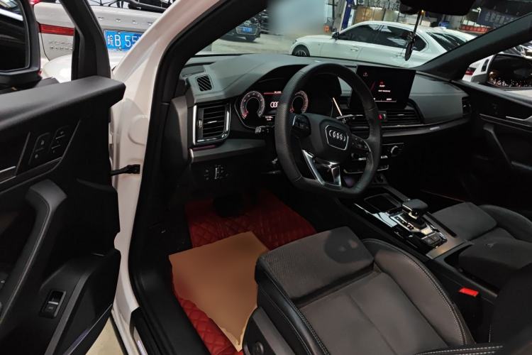 Used Audi Q5L Sportback 2022 45 TFSI Luxury Model Driver Seat