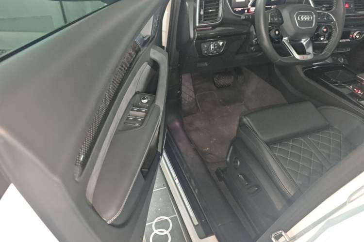 Used Audi Q5L Sportback 2022 45 TFSI Prestige Edition Driver Seat