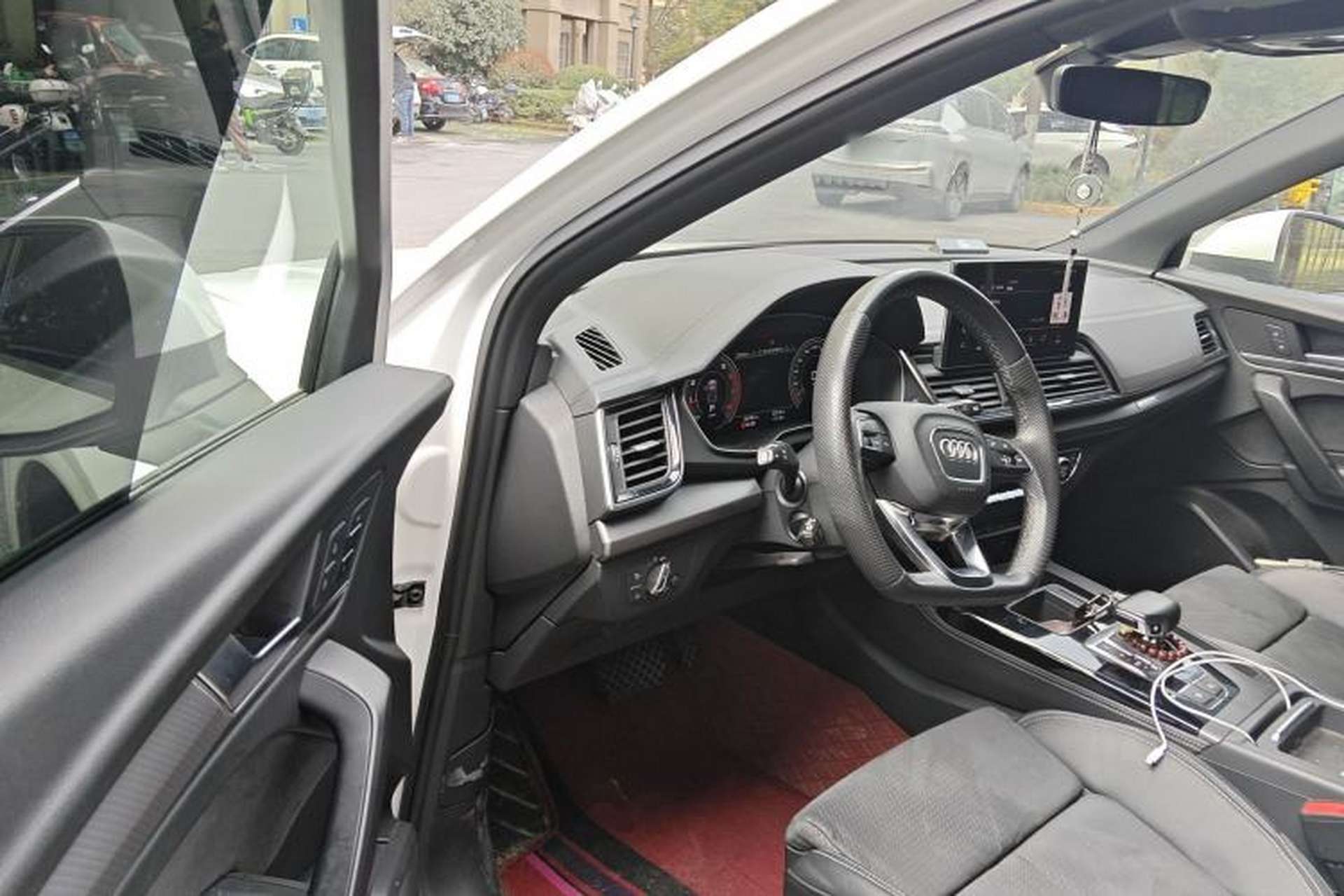 Used Audi Q5L Sportback 2022 40 TFSI Luxury Model Driver Seat