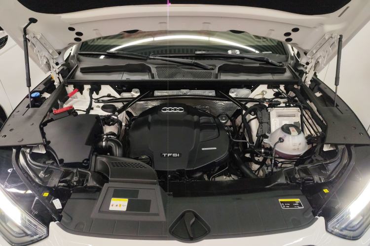 Used Audi Q5L Sportback 2022 40 TFSI Fashion Model Engine Bay