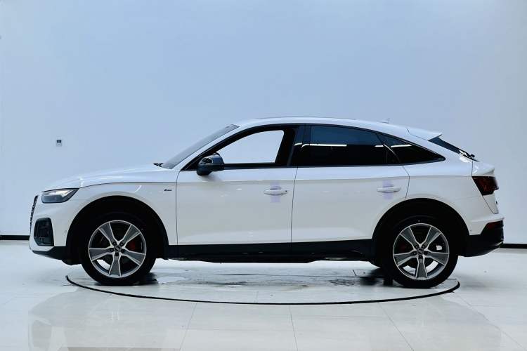 Used Audi Q5L Sportback 2022 Updated 40 TFSI Luxury Edition Exterior 2
