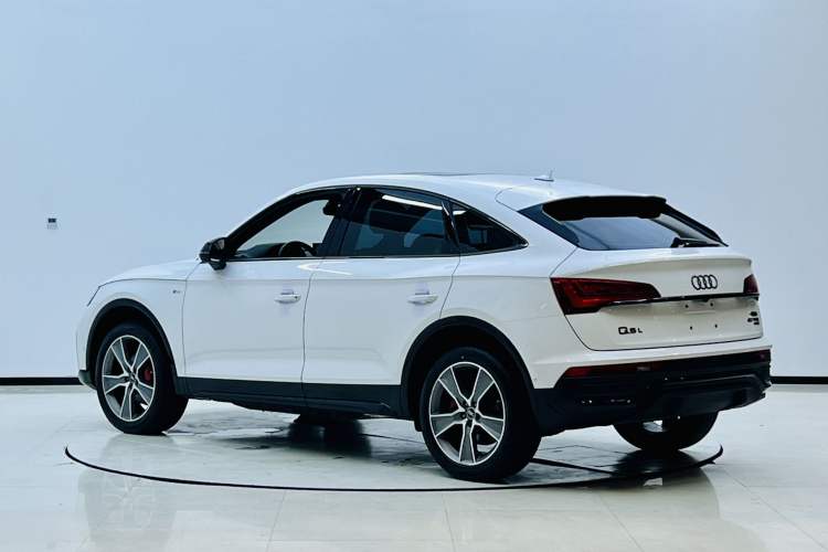Used Audi Q5L Sportback 2022 Updated 40 TFSI Luxury Edition Exterior 3