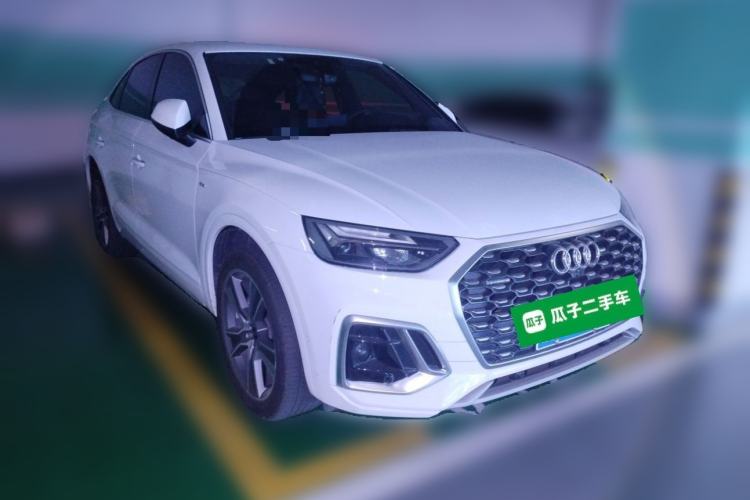 Used Audi Q5L Sportback 2022 40 TFSI Luxury Model Front Right 45 Deg