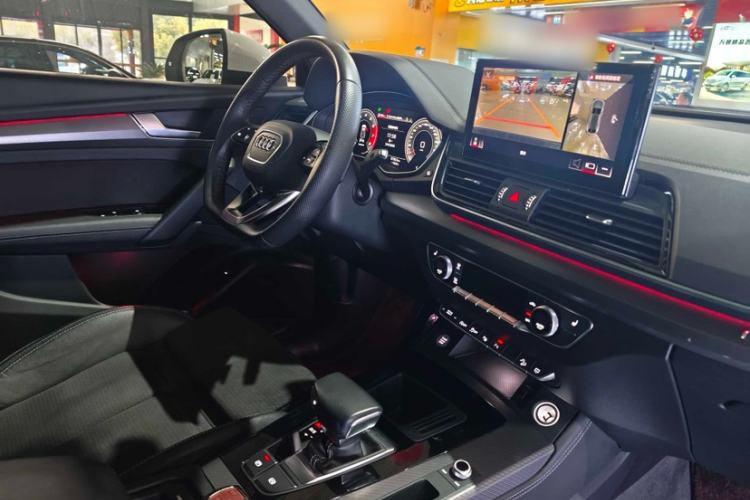 Used Audi Q5L Sportback 2022 40 TFSI Luxury Model Gear Lever
