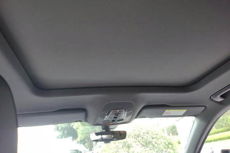 Used Audi Q5L Sportback 2022 40 TFSI Luxury Model Headliner