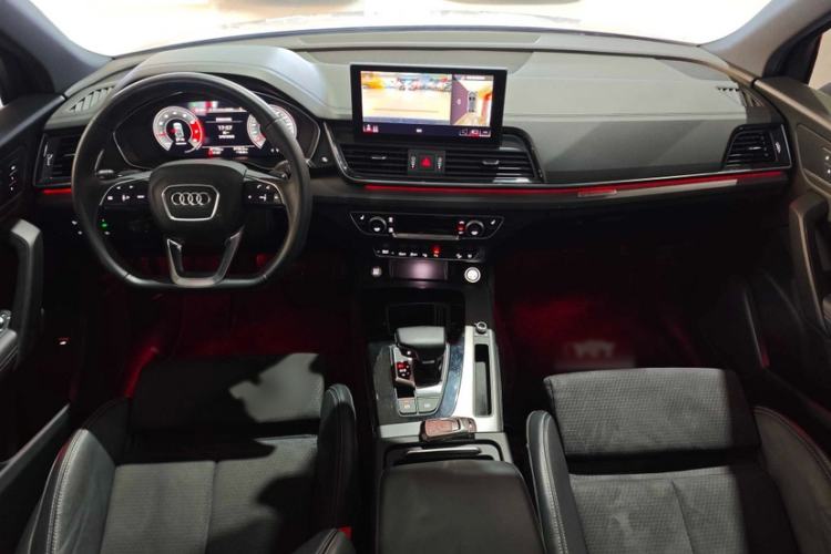 Used Audi Q5L Sportback 2022 40 TFSI Luxury Model Interior 1