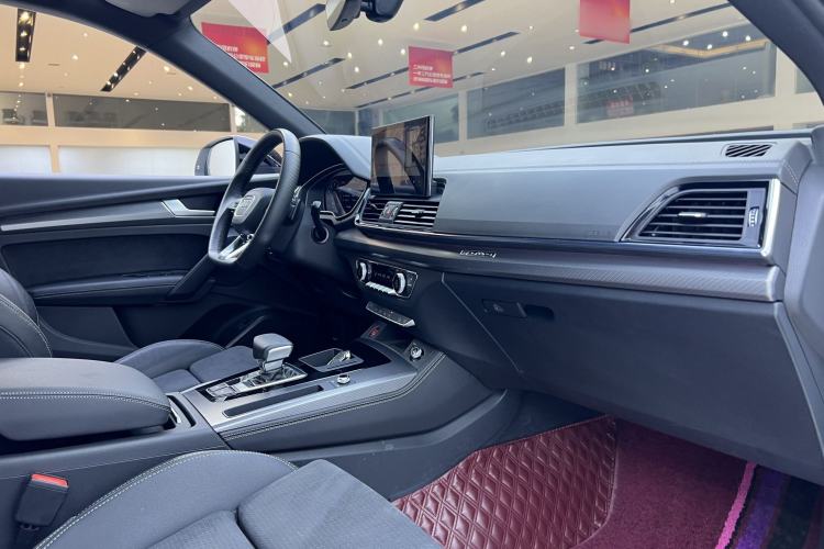 Used Audi Q5L Sportback 2022 Updated 40 TFSI Luxury Edition Interior 11