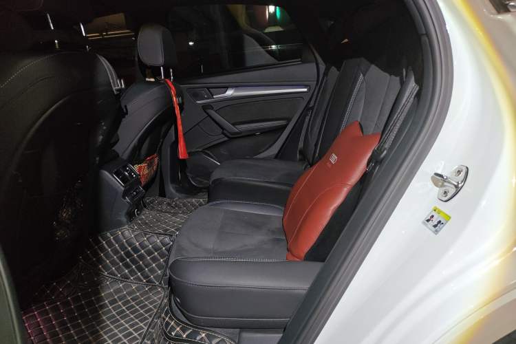 Used Audi Q5L Sportback 2022 40 TFSI Luxury Model Interior 4
