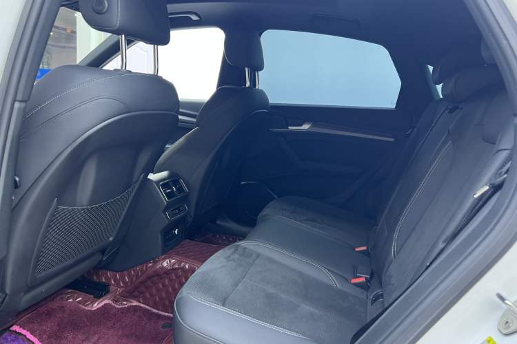 Used Audi Q5L Sportback 2022 Updated 40 TFSI Luxury Edition Interior 6
