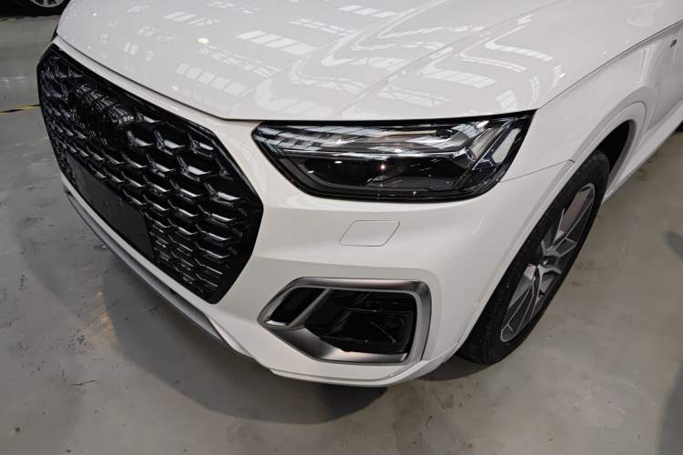 Used Audi Q5L Sportback 2022 45 TFSI Luxury Model Left Front Headlight