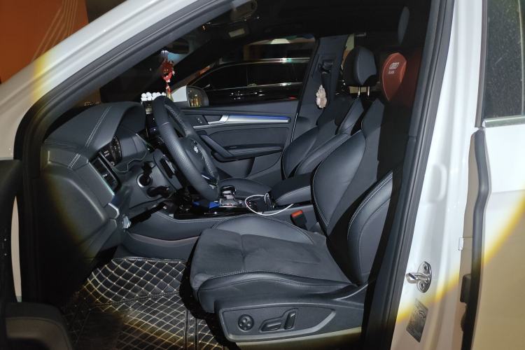 Used Audi Q5L Sportback 2022 40 TFSI Luxury Model Left Front Seat
