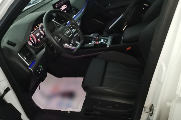 Used Audi Q5L Sportback 2022 40 TFSI Fashion Model Left Front Seat
