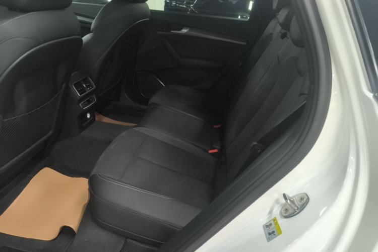 Used Audi Q5L Sportback 2022 40 TFSI Luxury Model Left Rear Seat