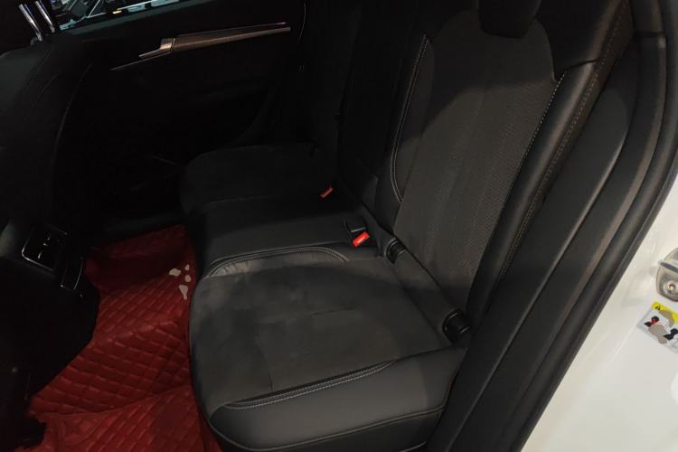 Used Audi Q5L Sportback 2022 45 TFSI Luxury Model Left Rear Seat