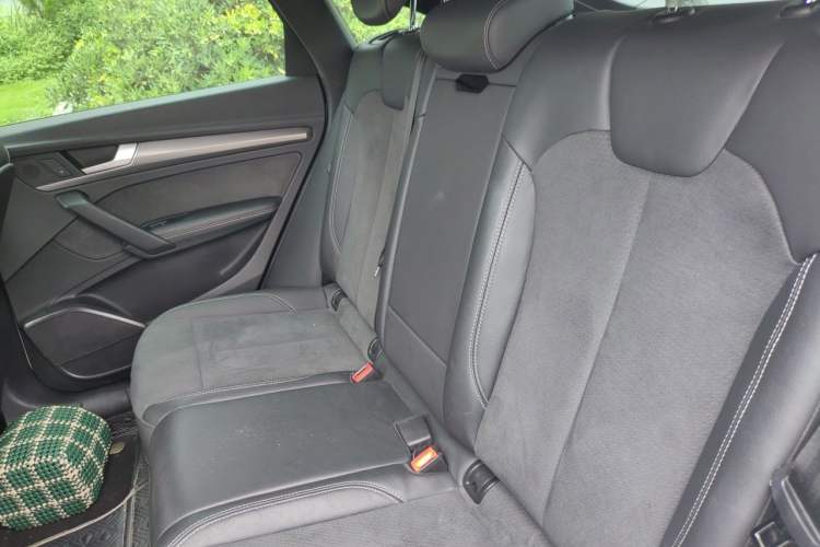 Used Audi Q5L Sportback 2022 40 TFSI Luxury Model Left Rear Seat