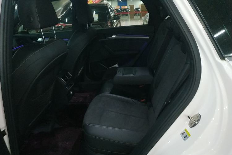 Used Audi Q5L Sportback 2022 45 TFSI Luxury Model Left Rear Seat