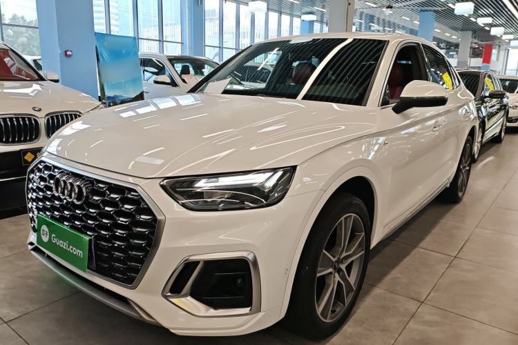 Used Audi Q5L Sportback 2022 40 TFSI Luxury Model Guazi used car, China used car export, Used car for sale, Used cars, Cheapest cars for sale