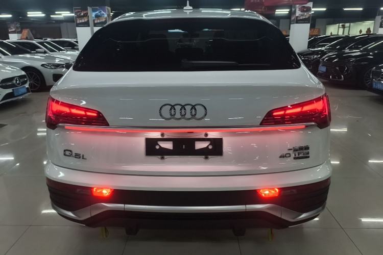 Used Audi Q5L Sportback 2022 40 TFSI Luxury Model Rear