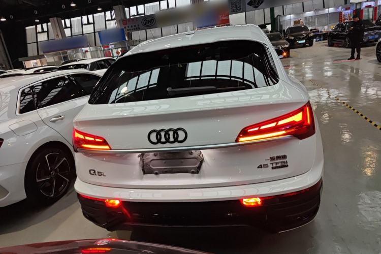 Used Audi Q5L Sportback 2022 45 TFSI Luxury Model Rear