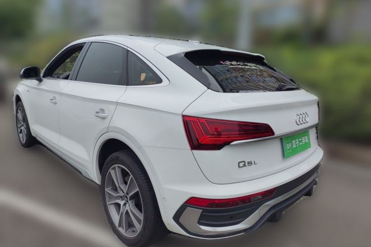Used Audi Q5L Sportback 2022 40 TFSI Luxury Model Rear Left 45 Deg