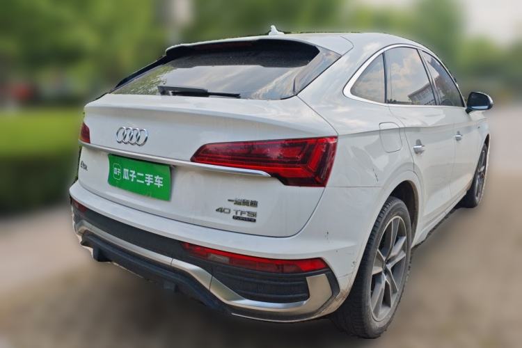 Used Audi Q5L Sportback 2022 40 TFSI Luxury Model Rear Right 45 Deg