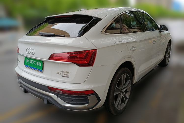 Used Audi Q5L Sportback 2022 40 TFSI Luxury Model Rear Right 45 Deg