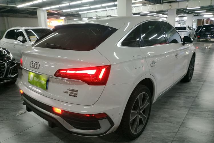 Used Audi Q5L Sportback 2022 45 TFSI Luxury Model Rear Right 45 Deg