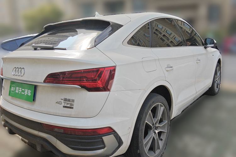 Used Audi Q5L Sportback 2022 40 TFSI Luxury Model Rear Right 45 Deg