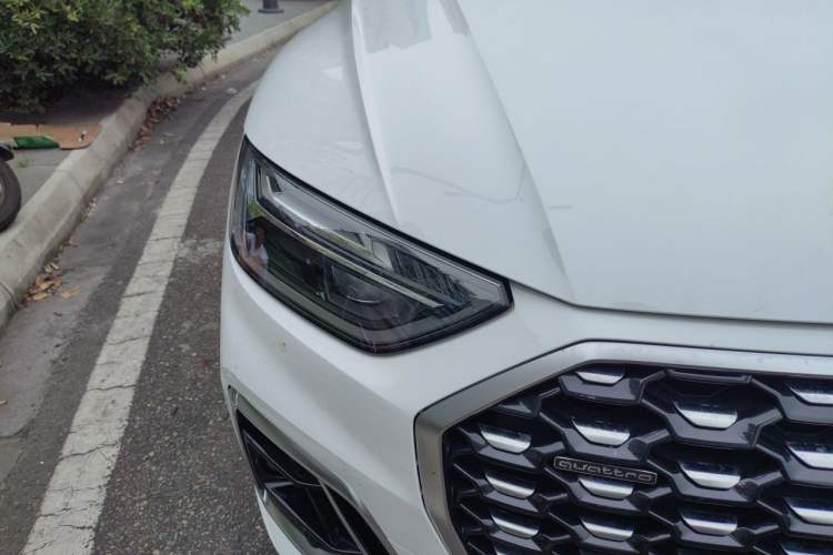 Used Audi Q5L Sportback 2022 40 TFSI Luxury Model Right Front Headlight