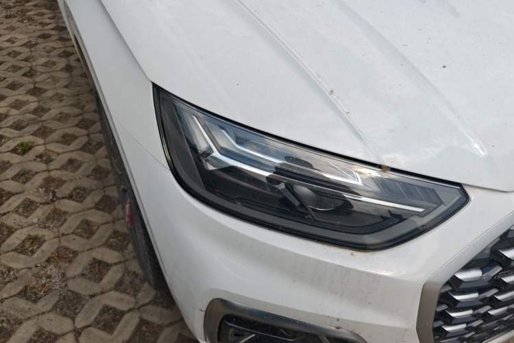 Used Audi Q5L Sportback 2022 40 TFSI Luxury Model Right Front Headlight