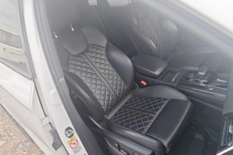 Used Audi Q5L Sportback 2022 45 TFSI Prestige Edition Right Front Seat