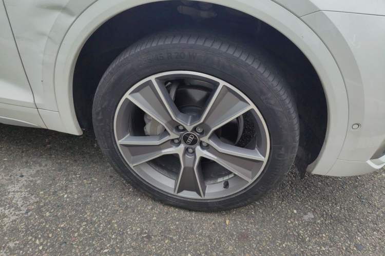 Used Audi Q5L Sportback 2022 40 TFSI Luxury Model Right Front Wheel Hub