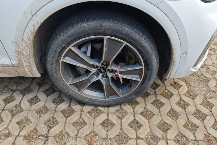 Used Audi Q5L Sportback 2022 40 TFSI Luxury Model Right Front Wheel Hub