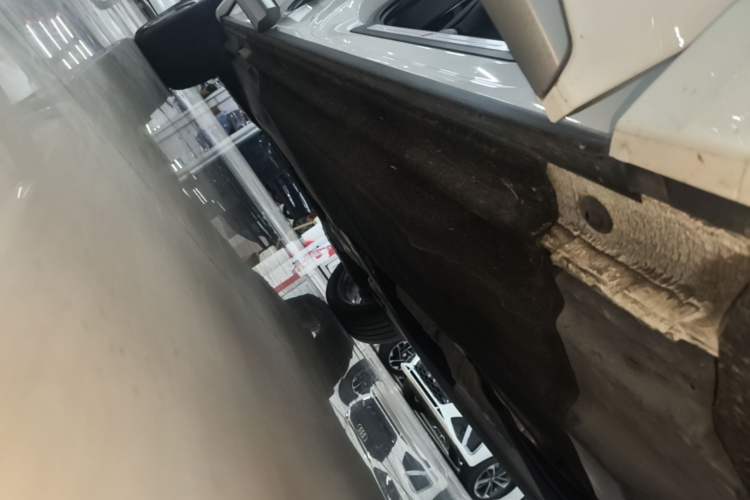 Used Audi Q5L Sportback 2022 40 TFSI Luxury Model Right Side Sill