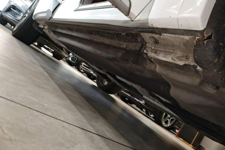 Used Audi Q5L Sportback 2022 40 TFSI Luxury Model Right Side Sill