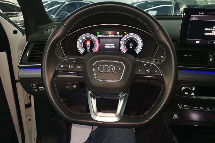 Used Audi Q5L Sportback 2022 40 TFSI Fashion Model Steering Wheel