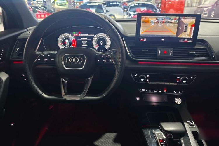 Used Audi Q5L Sportback 2022 40 TFSI Luxury Model Steering Wheel