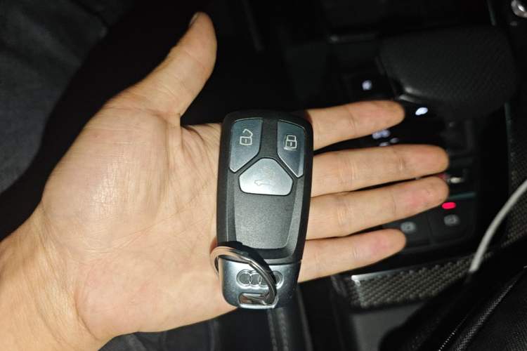 Used Audi Q5L Sportback 2022 45 TFSI Prestige Edition Vehicle Key